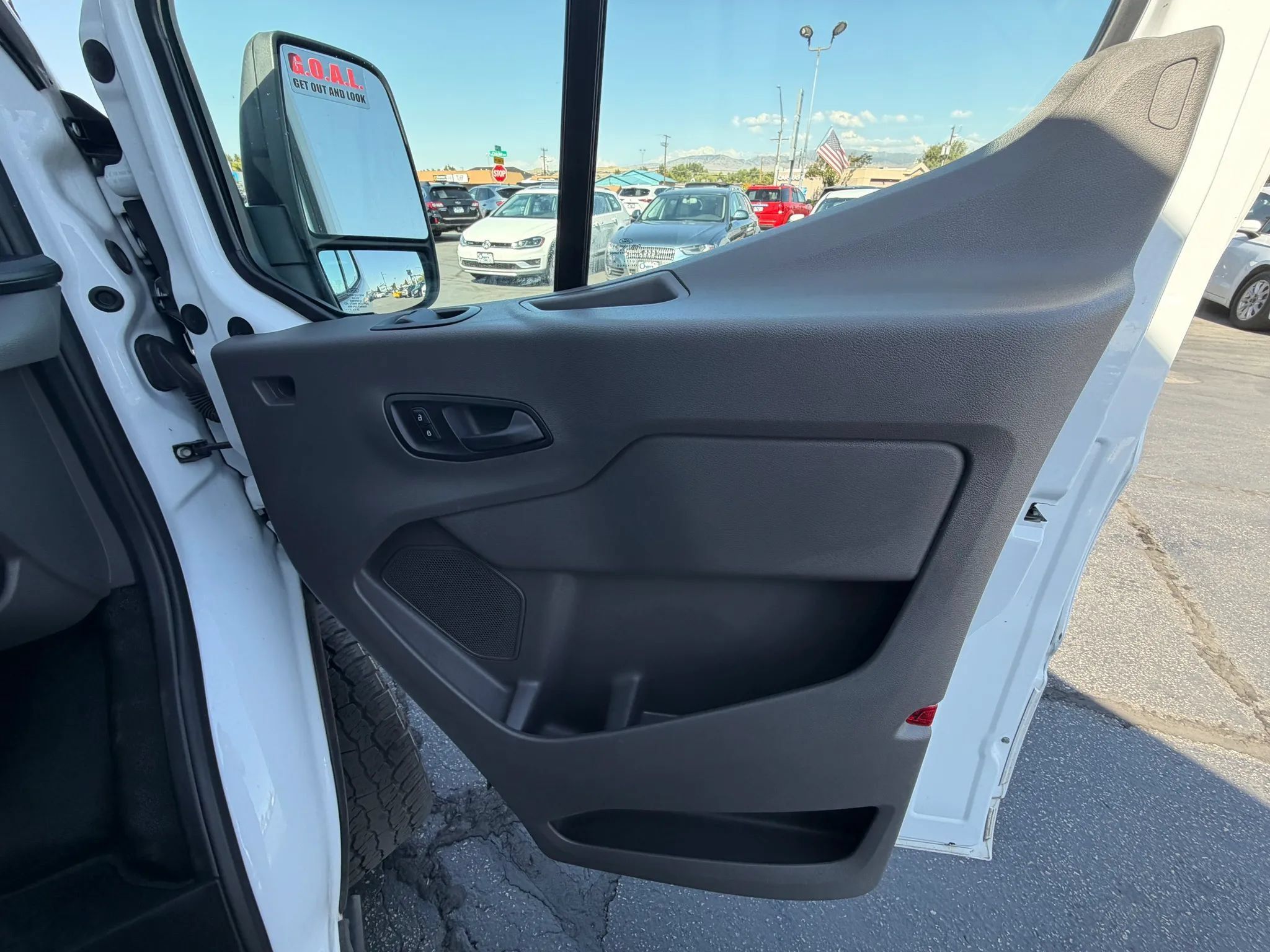 Used 2021 Ford Transit 250 Medium Roof RWD image 15