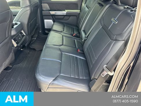 Used 2025 Ford F450 Platinum w/ FX4 Off-Road Package AWD/4WD image 23
