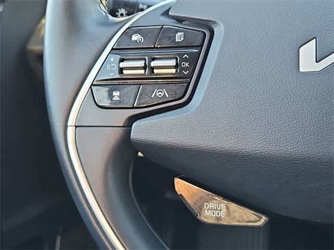 Used 2023 Kia EV6 Wind image 23