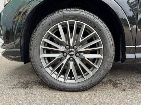 Certified 2022 Audi Q3 2.0T Premium AWD/4WD image 9