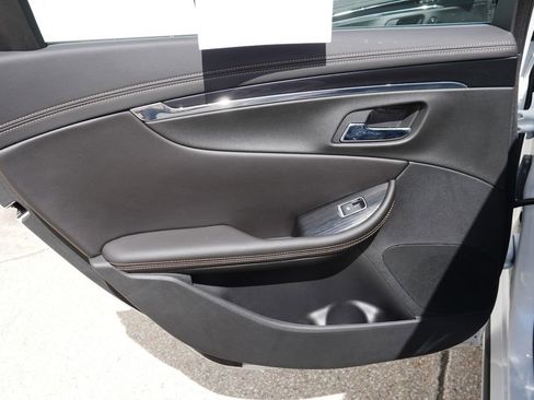 Used 2018 Chevrolet Impala Premier w/ Premier Confidence Package image 36