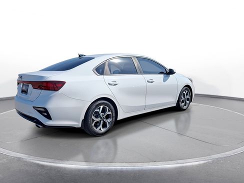 Used 2019 Kia Forte LXS FWD image 8