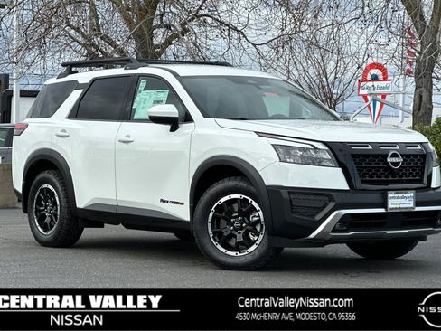 New 2025 Nissan Pathfinder Rock Creek image 1