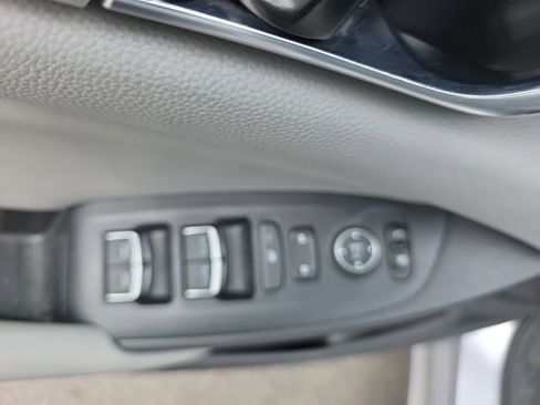 Used 2018 Honda Accord LX image 12