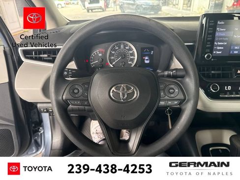 Used 2022 Toyota Corolla LE FWD image 15