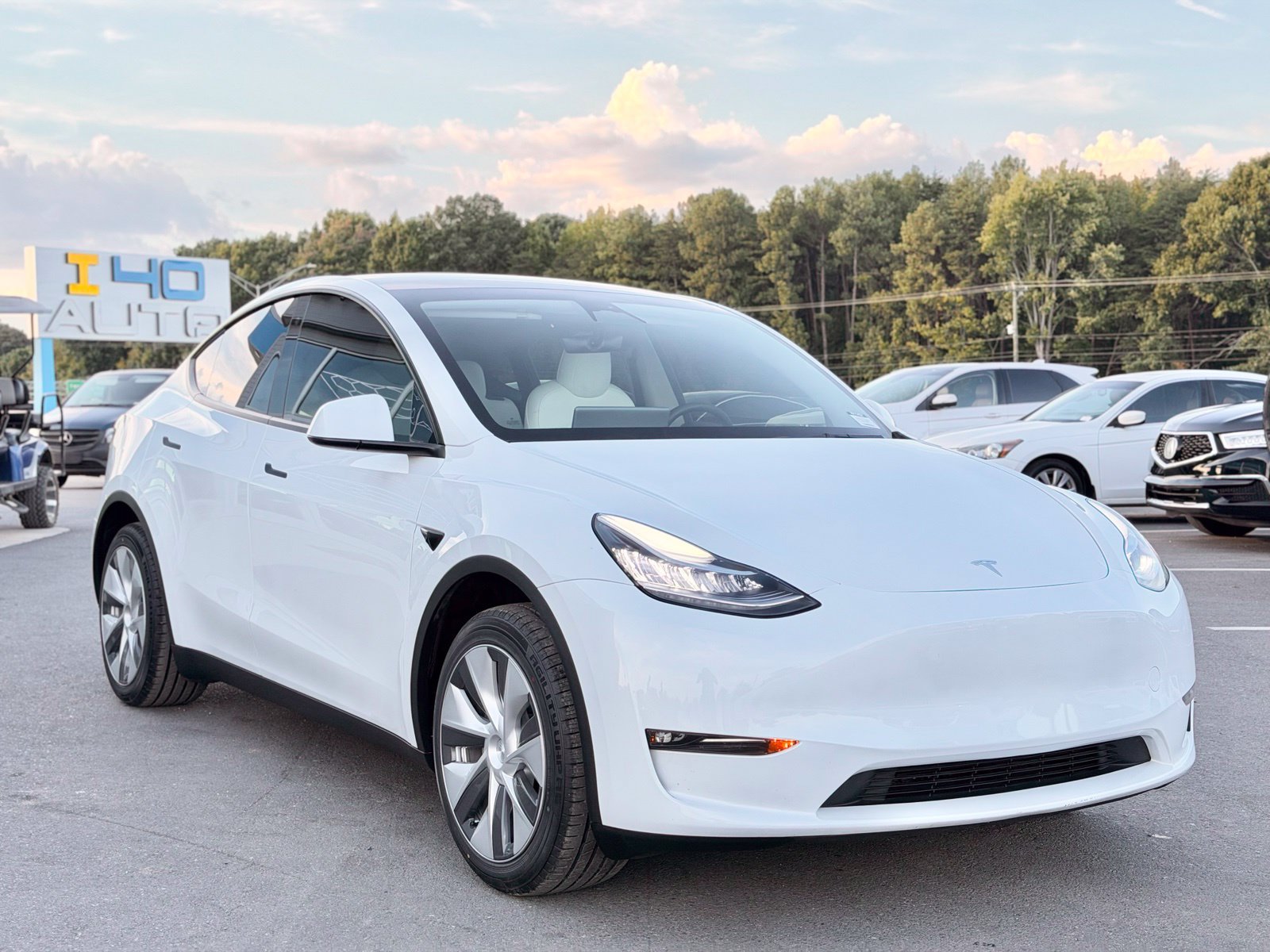 Used 2023 Tesla Model Y Long Range AWD/4WD image 11