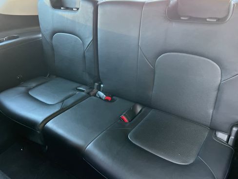 Used 2017 Nissan Armada Platinum image 16