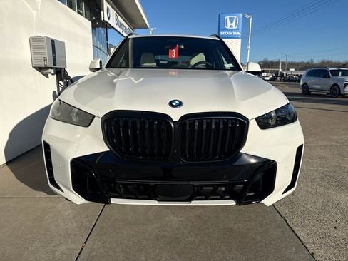 New 2026 BMW X5 xDrive50e w/ Executive Package image 7