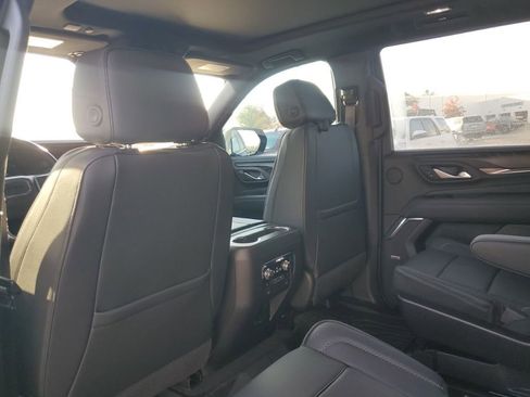 Used 2022 GMC Yukon Denali w/ Denali Premium Package image 18