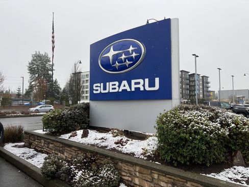 Used 2019 Subaru Ascent Limited image 10