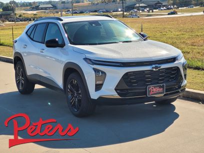 New 2026 Chevrolet Trax ACTIV w/ Sunroof Package