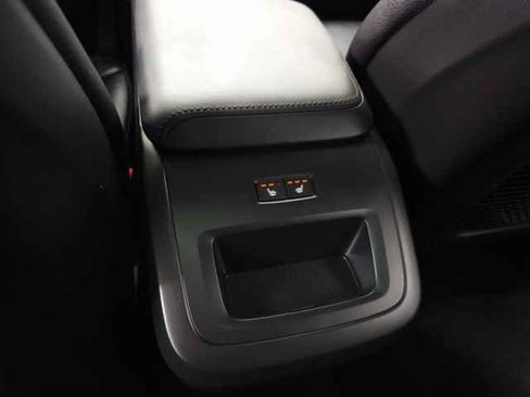 New 2025 Volvo XC60 B5 Plus w/ Protection Package Premier image 29