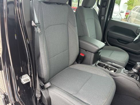 New 2025 Jeep Gladiator Sport image 54