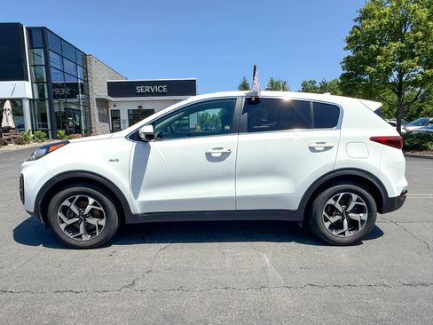 Certified 2021 Kia Sportage LX w/ LX AWD Popular Package image 10
