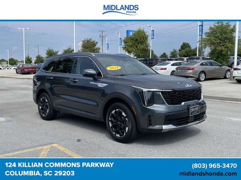 Used 2024 Kia Sorento S AWD/4WD image 1