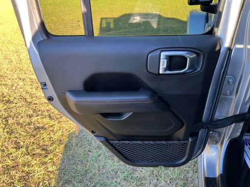 Used 2021 Jeep Gladiator Mojave image 33