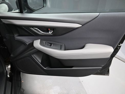 Used 2023 Subaru Outback Premium image 34