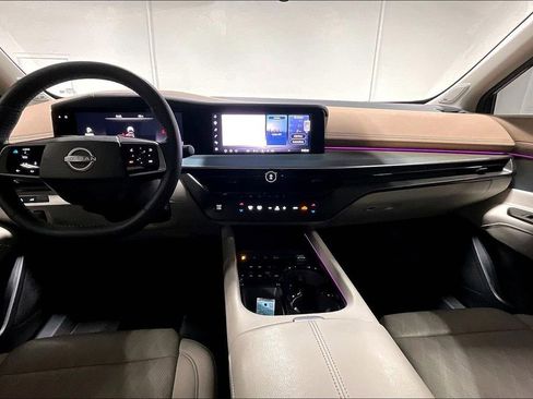 Used 2025 Nissan Murano Platinum w/ Cargo Package image 18