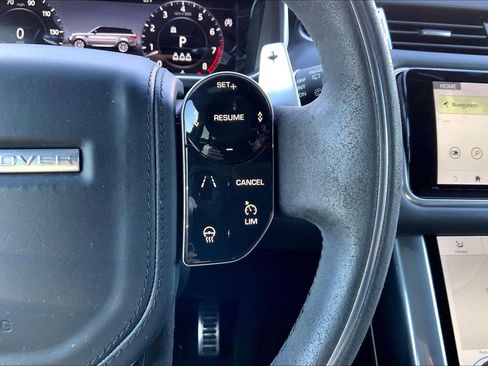 Used 2020 Land Rover Range Rover Sport HST image 23