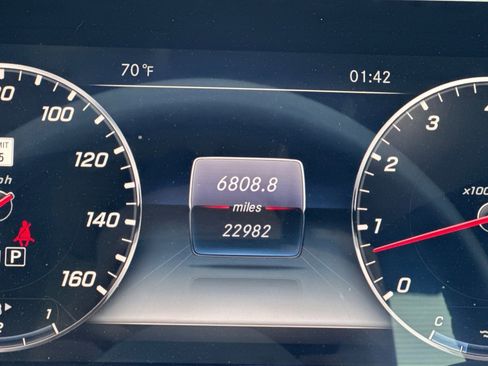 Used 2019 Mercedes-Benz S 560 Sedan image 18