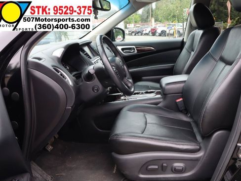 Used 2014 Nissan Pathfinder Platinum FWD image 13