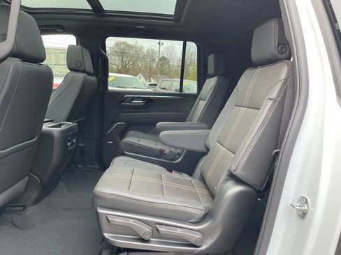 New 2026 Chevrolet Suburban High Country image 42