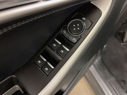 Used 2022 Ford Explorer XLT w/ Equipment Group 202A image 21