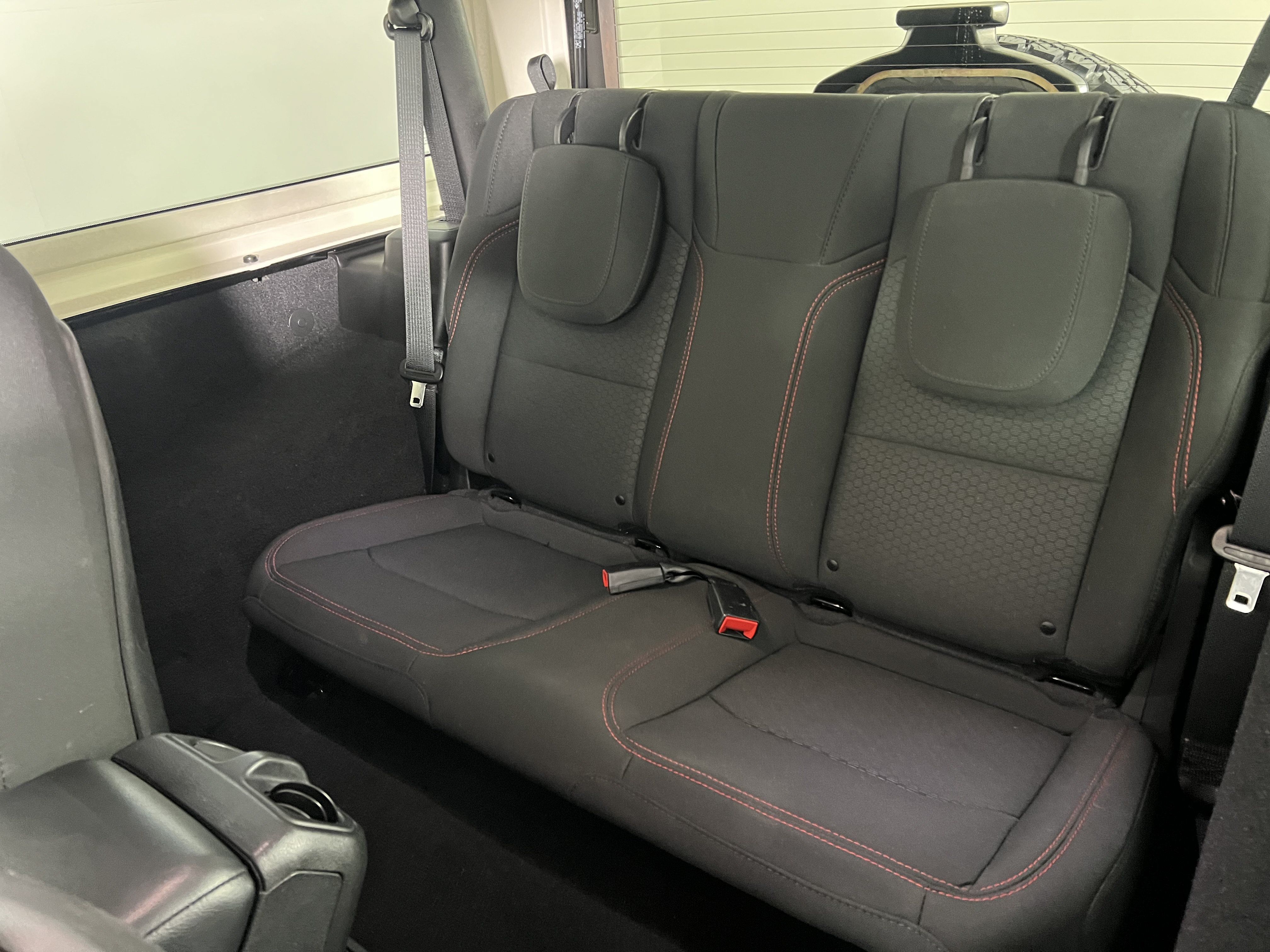 Used 2020 Jeep Wrangler Rubicon AWD/4WD image 18