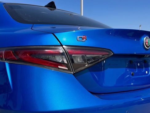 Used 2024 Alfa Romeo Giulia Veloce RWD image 4