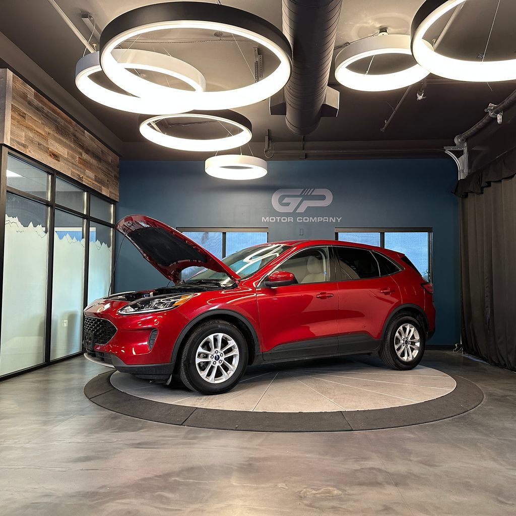 Used 2020 Ford Escape SE FWD image 25