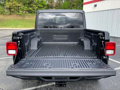 Used 2022 Jeep Gladiator Rubicon w/ Trailer Tow Package AWD/4WD image 26