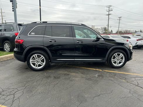 Used 2021 Mercedes-Benz GLB 250 4MATIC image 7