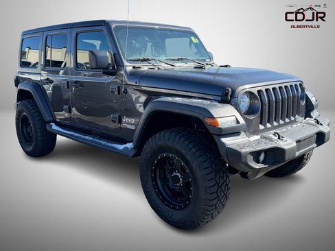 Used 2018 Jeep Wrangler Unlimited Sport S image 1