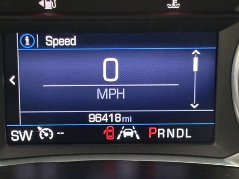 Used 2020 Chevrolet Equinox LT w/ Driver Convenience Package image 21