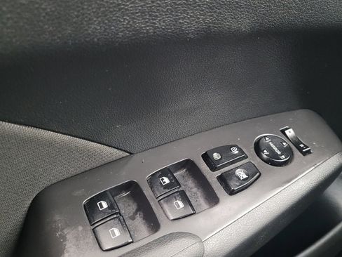Used 2021 Hyundai Accent SE FWD image 27