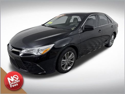 Used 2017 Toyota Camry SE image 7