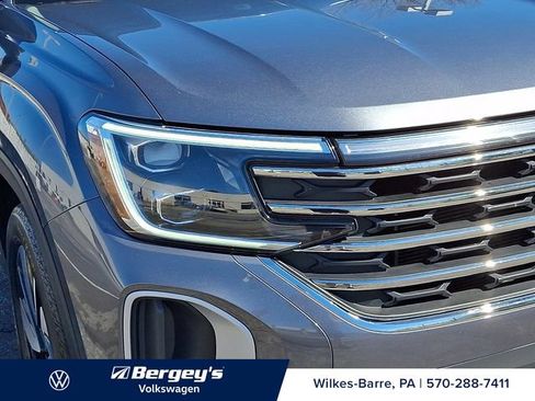 Certified 2025 Volkswagen Atlas SE AWD/4WD image 11