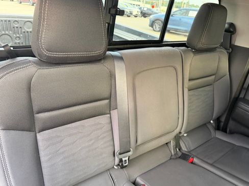 Used 2023 Nissan Frontier SV w/ SV Convenience Package RWD image 35