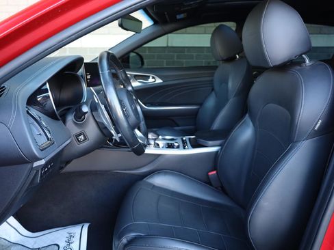 Used 2023 Kia Stinger GT2 RWD image 15