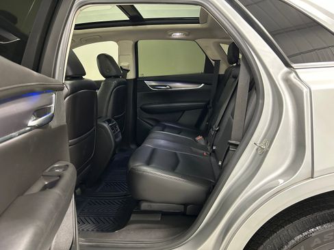 Used 2019 Cadillac XT5 Premium Luxury AWD/4WD image 29