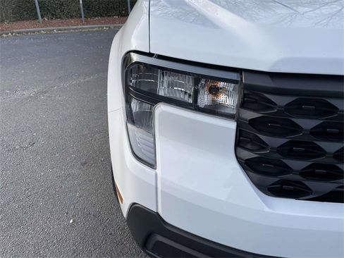 Used 2025 Ford Maverick XL w/ Equipment Group 102A image 35