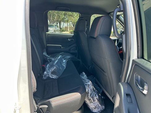 New 2025 Nissan Frontier PRO-4X w/ Tow Package image 40