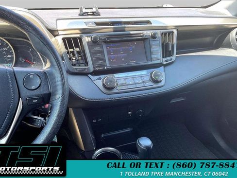 Used 2015 Toyota RAV4 XLE AWD/4WD image 6