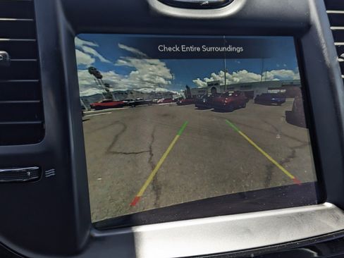 Used 2021 Chrysler 300 S w/ S Model Appearance Package RWD image 11