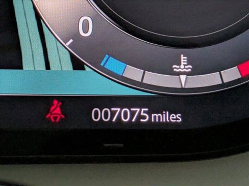 Used 2025 Land Rover Range Rover Long Wheelbase SE AWD/4WD image 12