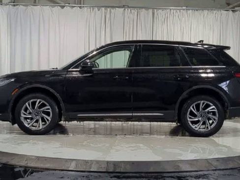 Used 2023 Lincoln Corsair AWD w/ Equipment Group 101A image 6