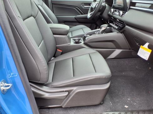 New 2025 GMC Canyon Elevation w/ Convenience Package image 8