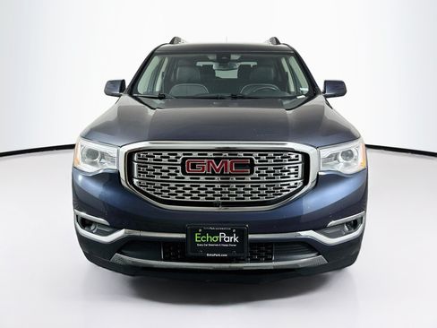 Used 2019 GMC Acadia Denali w/ Technology Package AWD/4WD image 2