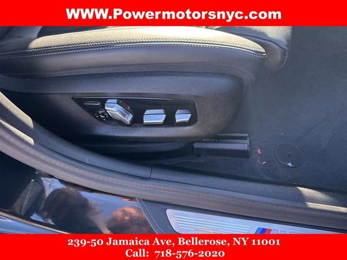 Used 2022 BMW M550i xDrive w/ Executive Package AWD/4WD image 16