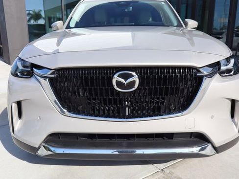 Used 2024 MAZDA CX-90 Plug-In Hybrid w/ Premium Pkg AWD/4WD image 19
